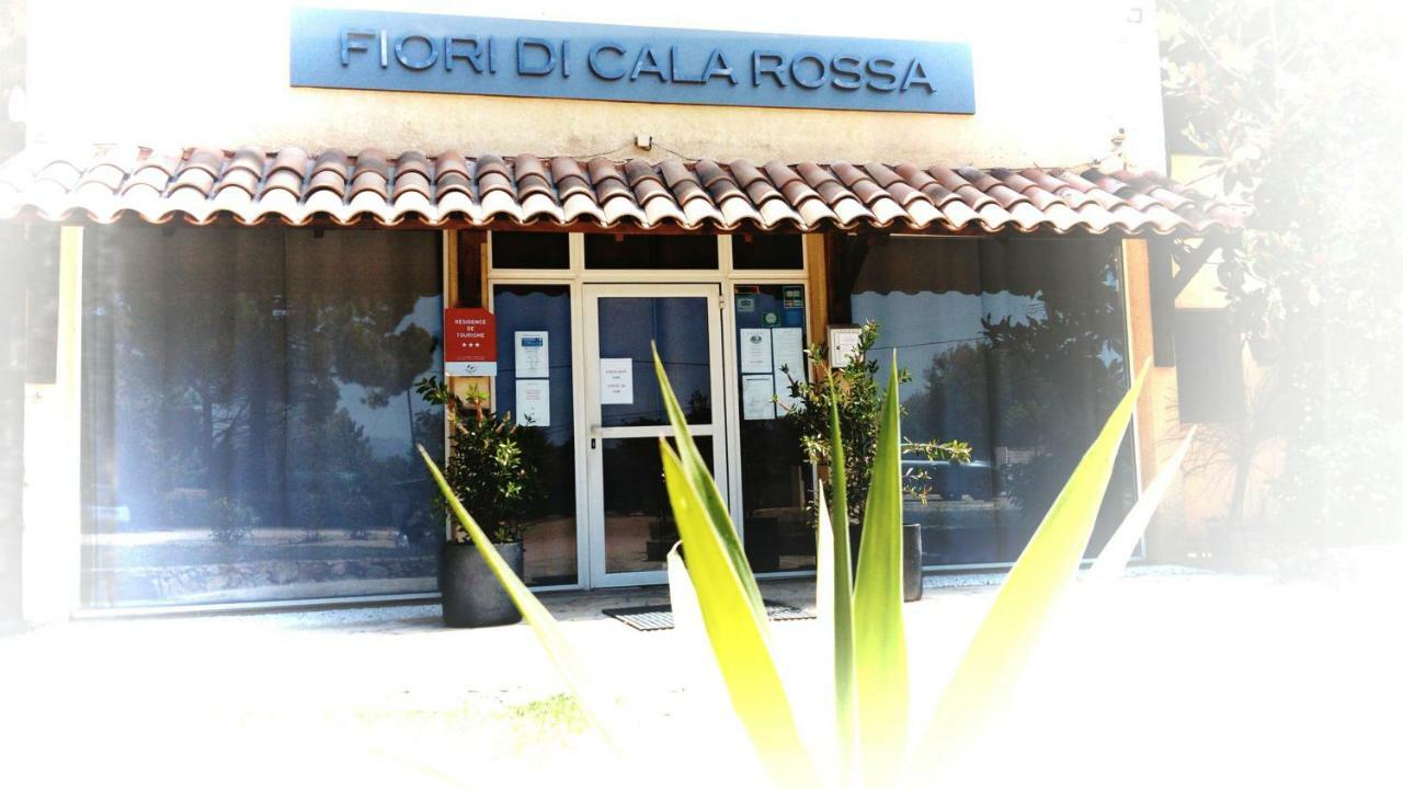 Residence Fiori Di Cala Rossa Леччі Екстер'єр фото